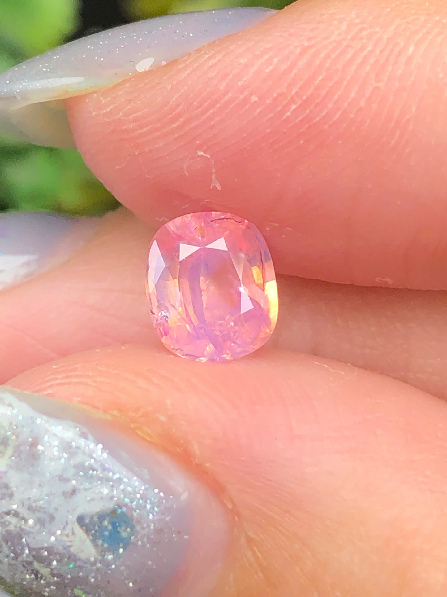 Natural Pink silky sapphire _ 010627HU