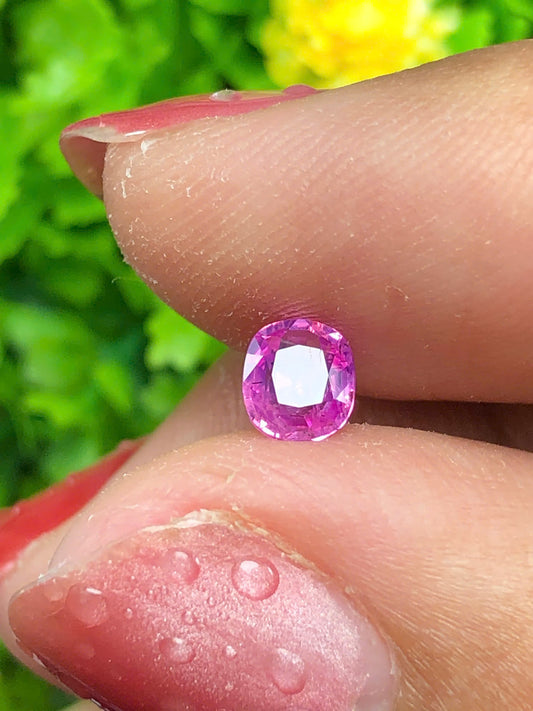 Hot Pink silky sapphire LụcYên_11062630HU