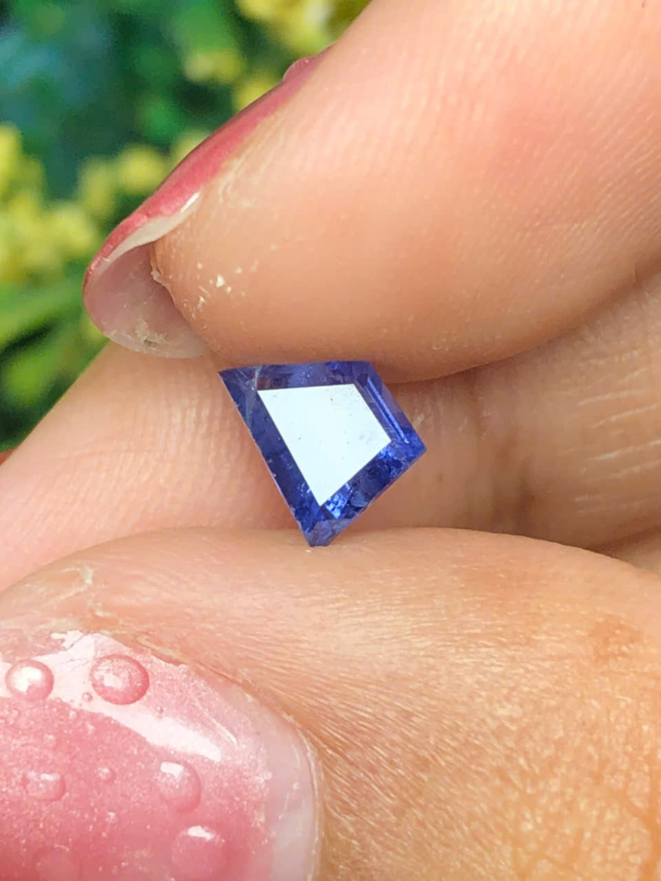 Natural blue sapphire Lucyen 0.86ct_13062608HG