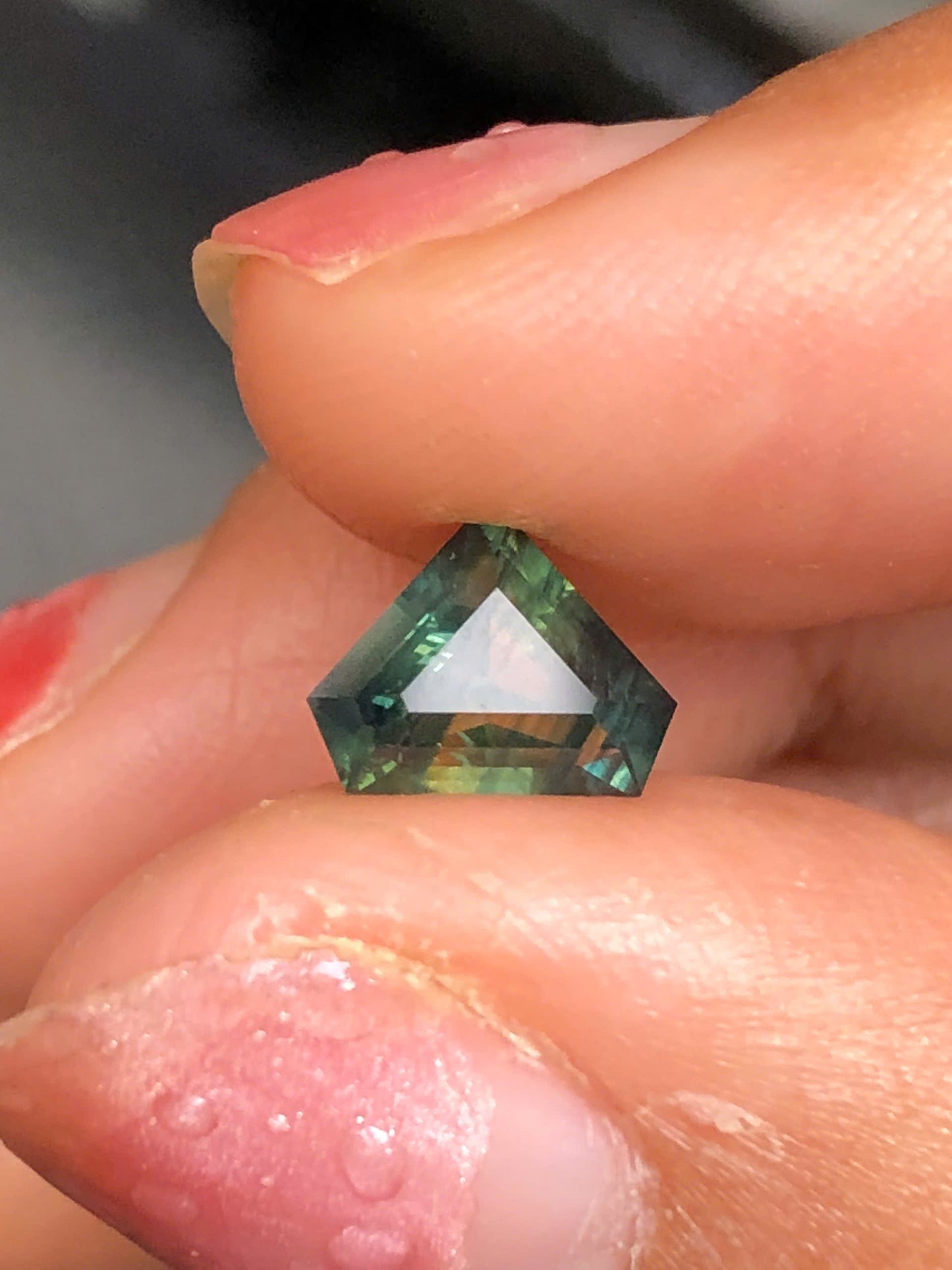 Natural Green sapphire Phan Thiet  1.41ct_ 30062633 HG