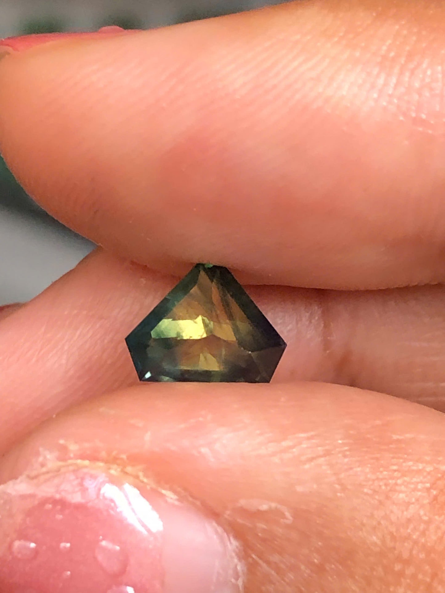 Natural Green sapphire Phan Thiet  1.41ct_ 30062633 HG