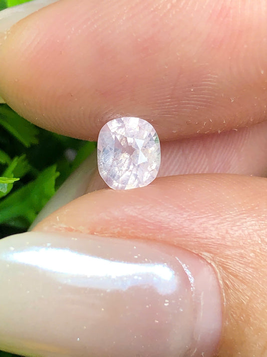 Natural white silky sapphire Lucyen   0.78ct_ 03072612HG